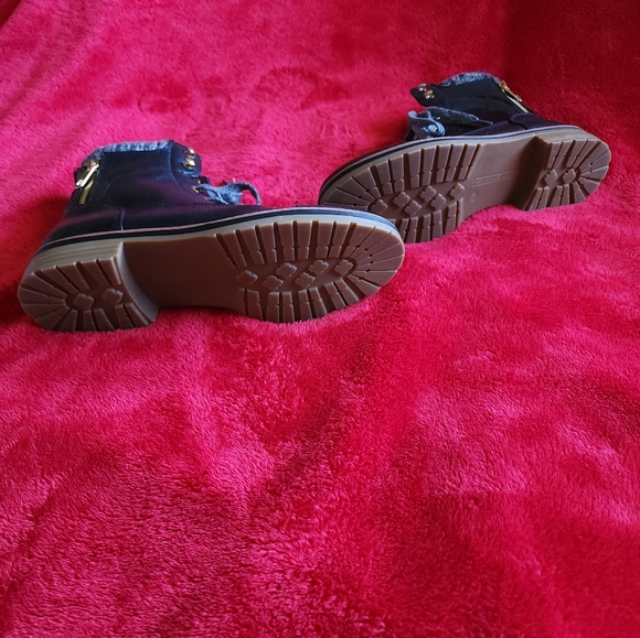 Tommy Hilfiger black boots 8 medium - Picture 7 of 9